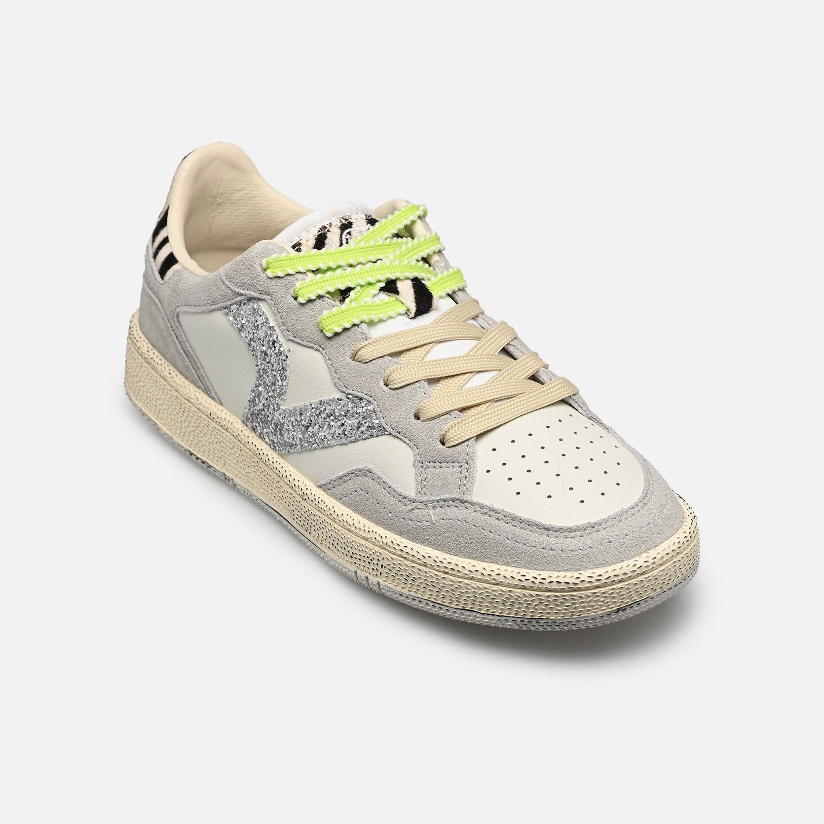 VICTORIA SMASH - ANIMAL